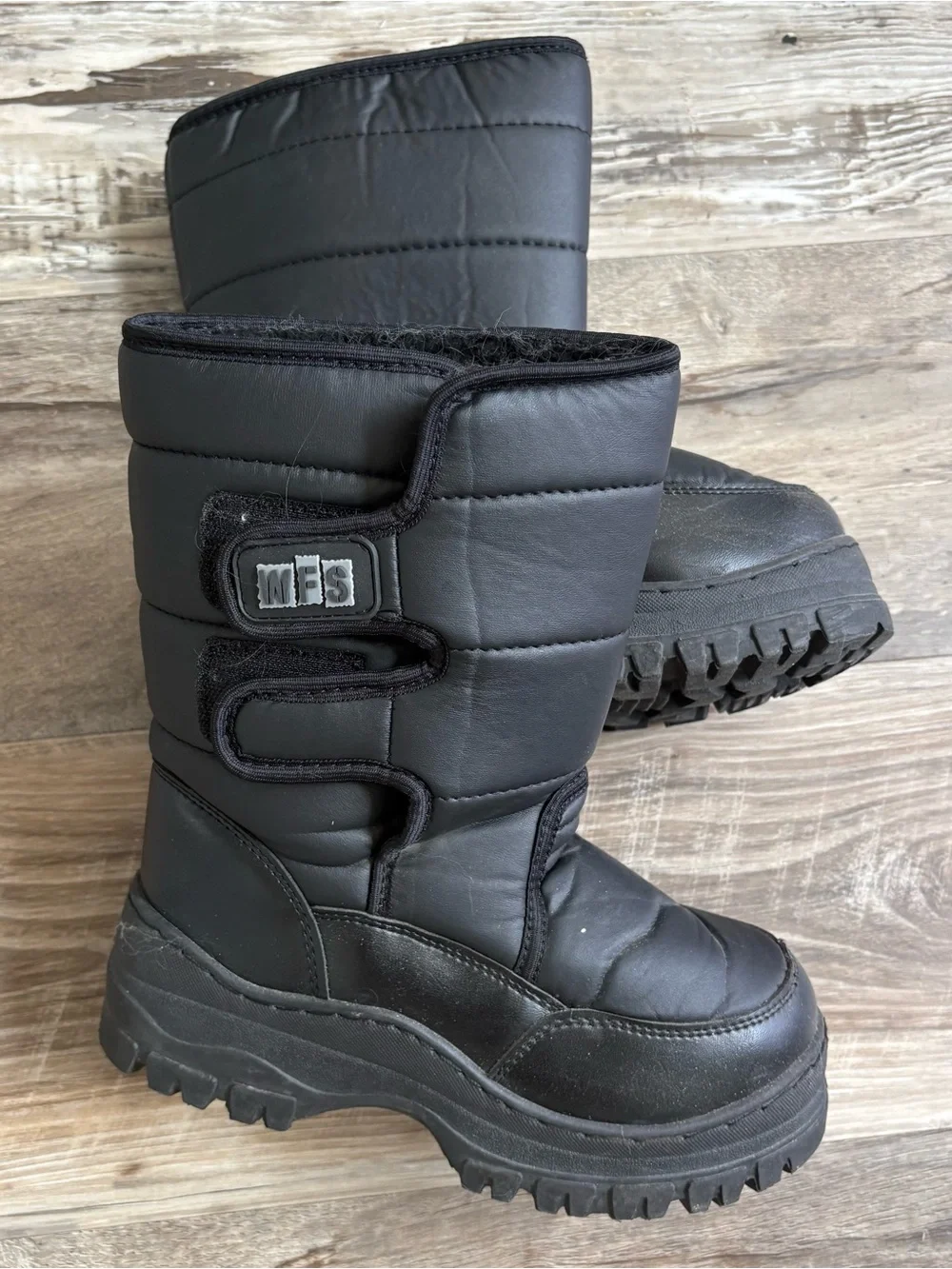 MFS Kids Black Insulated Snow Boots with Hook-and-Loop Straps